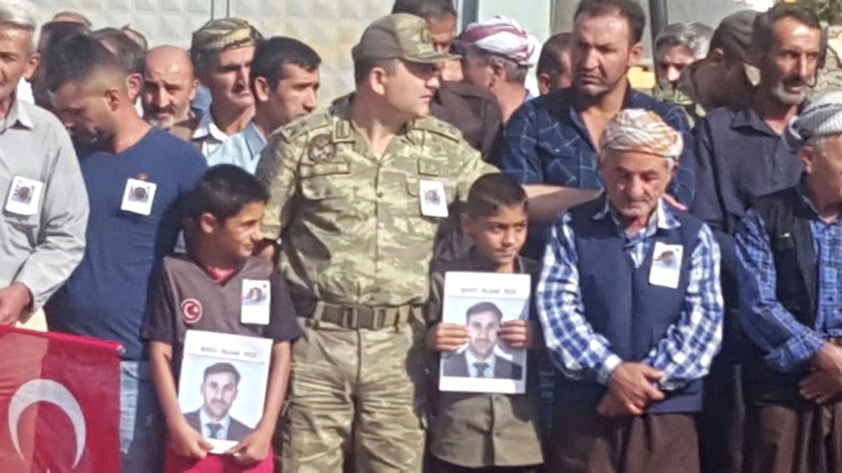 Şehit İslam İrez, Gözyaşları Arasında Toprağa Verildi