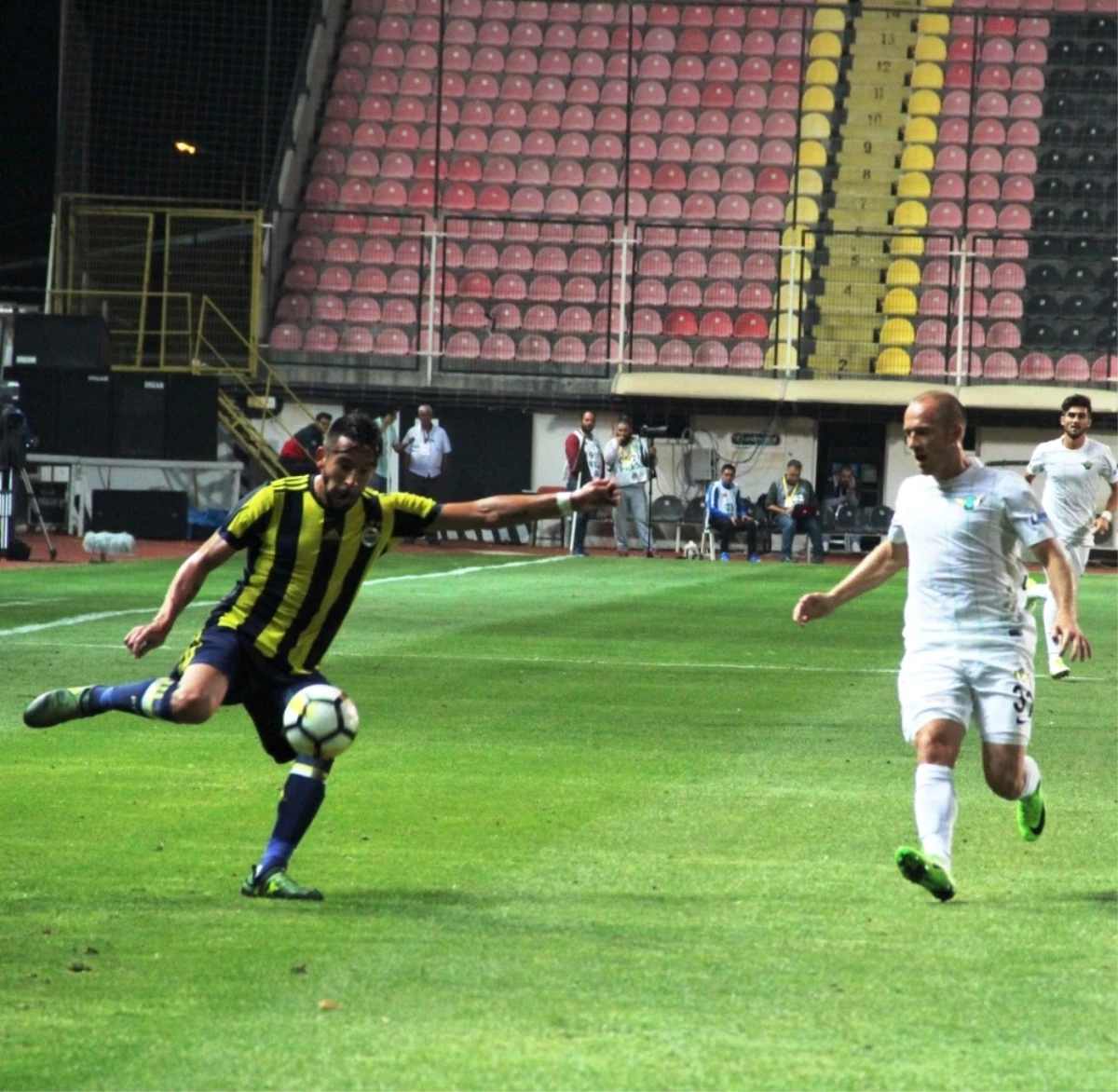 Süper Lig: Akhisarspor: 0 - Fenerbahçe: 0 (İlk Yarı)