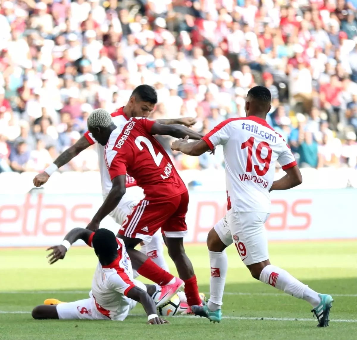 Süper Lig: D.g. Sivasspor: 3 - Antalyaspor: 1 (Maç Sonucu)