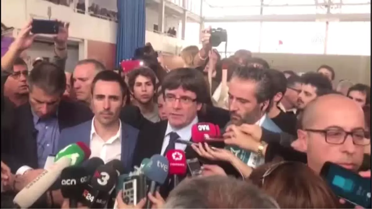 Katalonya Özerk Yönetimi Başkanı Puigdemont - Girona