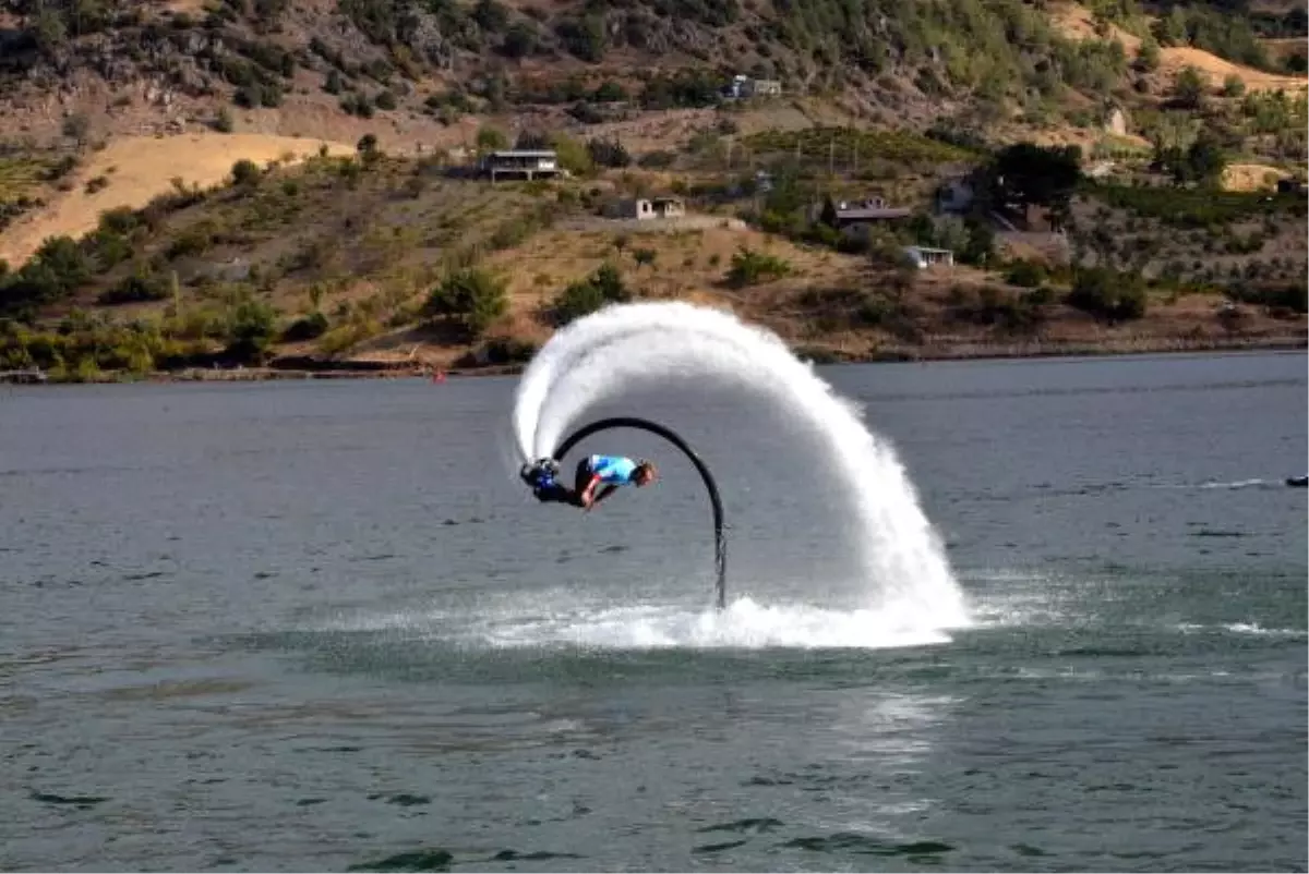 Türkiye Su Jeti ve Flyboard Şampiyonası\'nın 3\'üncü Ayağı Tamamlandı