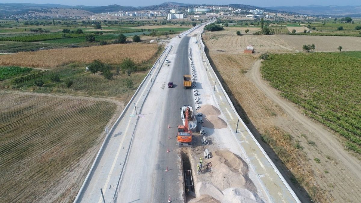 Üniversite Yolunda Yağmursuyu Sorun Olmayacak