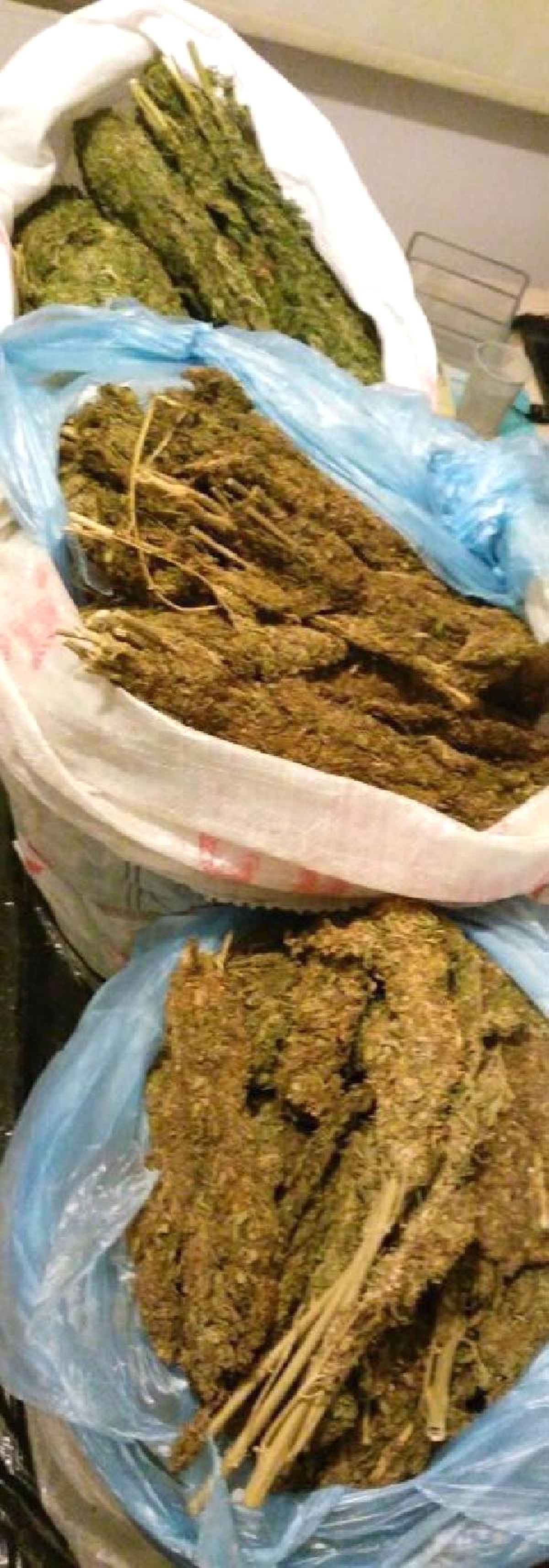 Uyuşturucu Satıcıları Sokak Ortasında Çatıştı