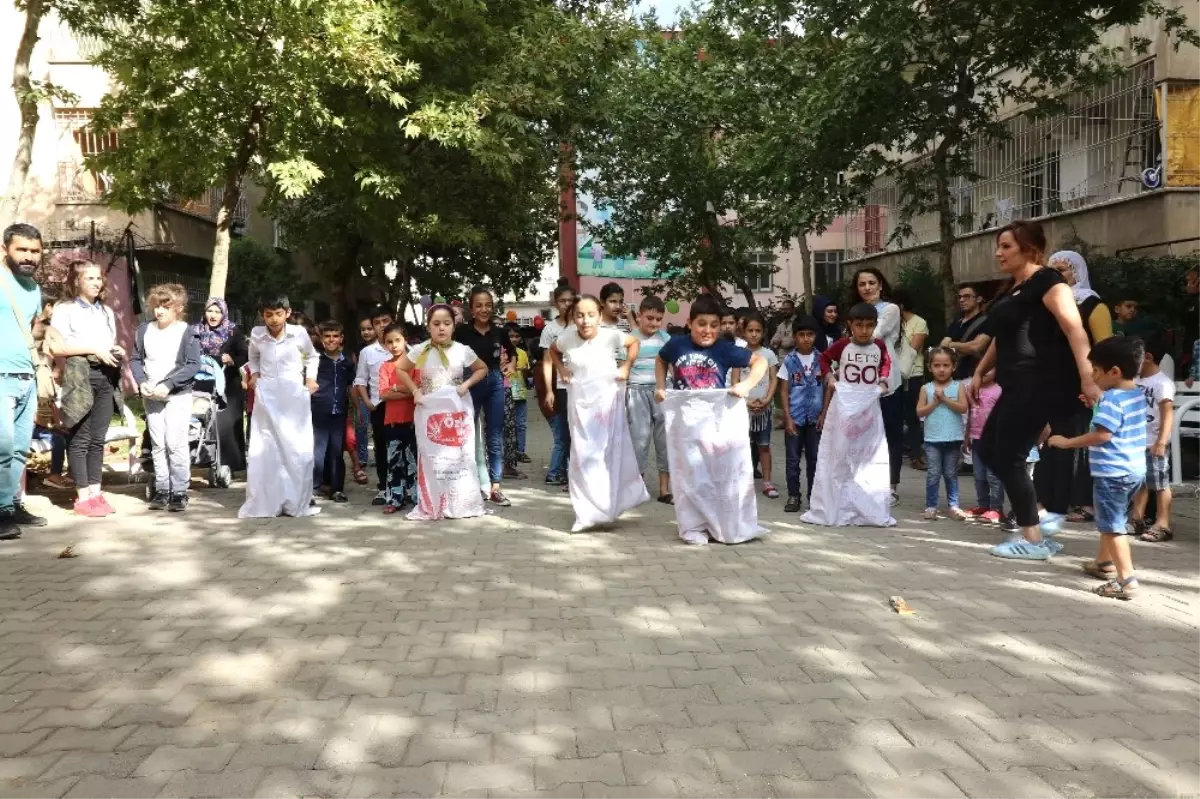 Bağlar Belediyesinde Dünya Çocuk Günü Etkinliği