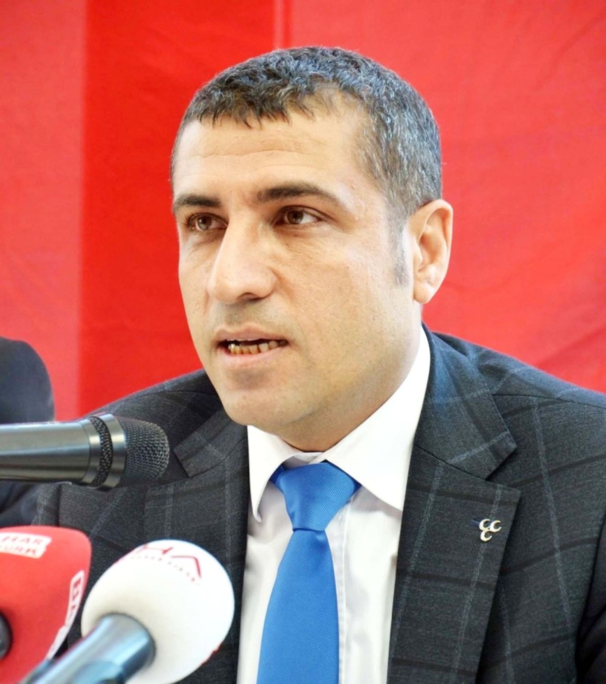 Bakan Gül\'den MHP\'li Başkana Telefon
