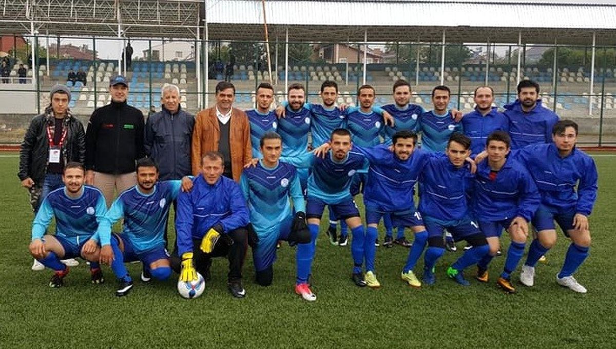 Başarılarını Sürdüren Pazaryeri Spor\'a Başkan Yalçın\'dan Tebrik