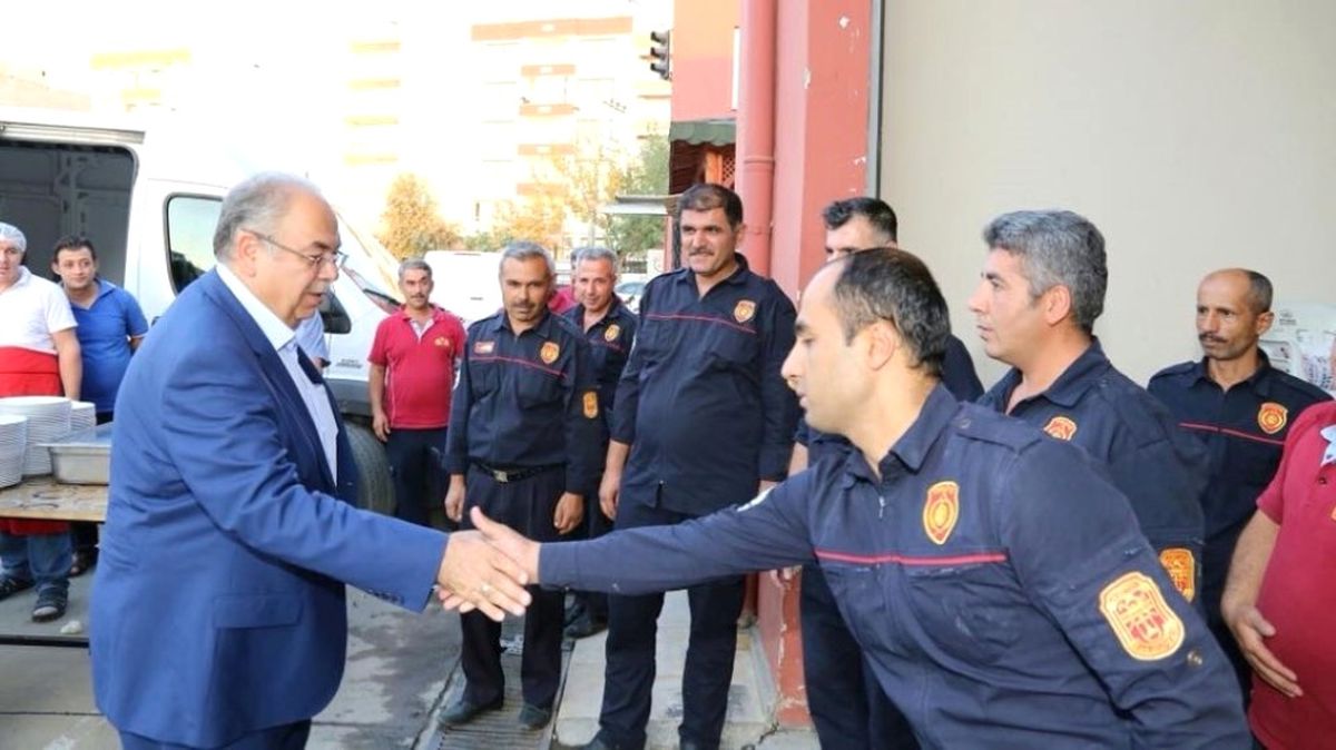 Başkan Kutlu İtfaiyecilerle Yemekte Buluştu