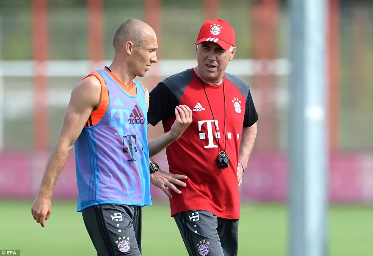 Bayern Münihli Robben, Ancelotti\'yi Eleştirdi: Oğlumun Takımı Daha İyi Antrenman Yapıyordu