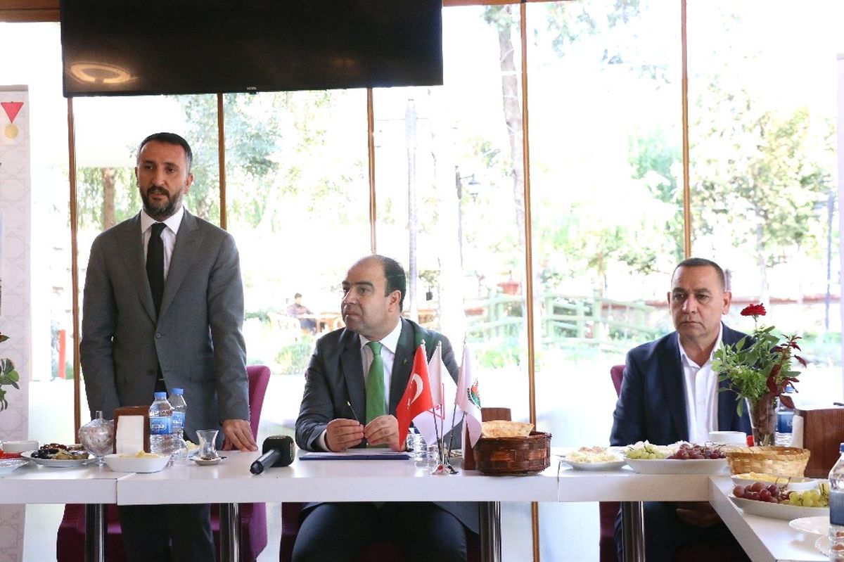 Çiftçi, Siverek\'te Basın Mensuplarıyla Bir Araya Geldi