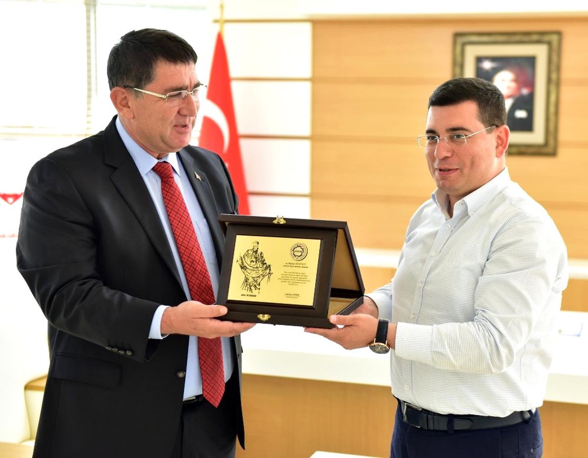 Dere\'den Tütüncü\'ye Teşekkür