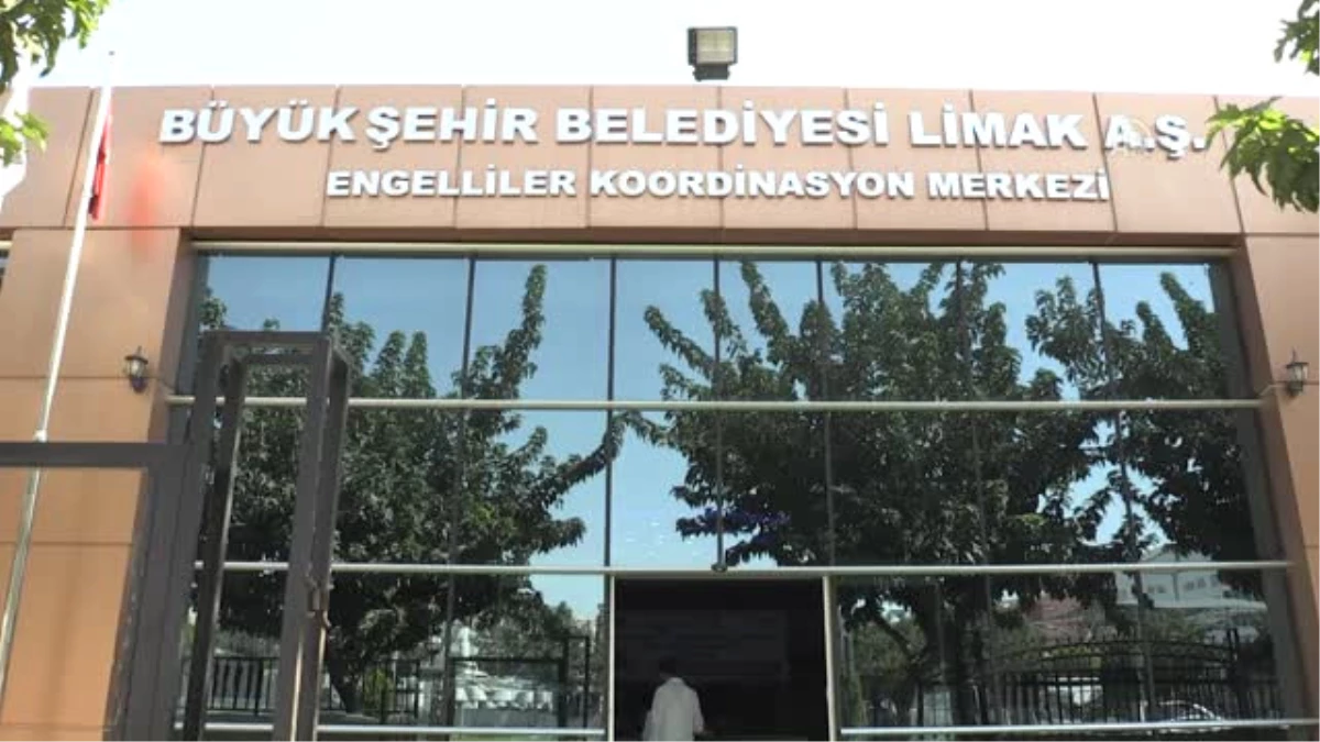 Deriyi Sanata Dönüştürmekte "Engel" Tanımıyorlar