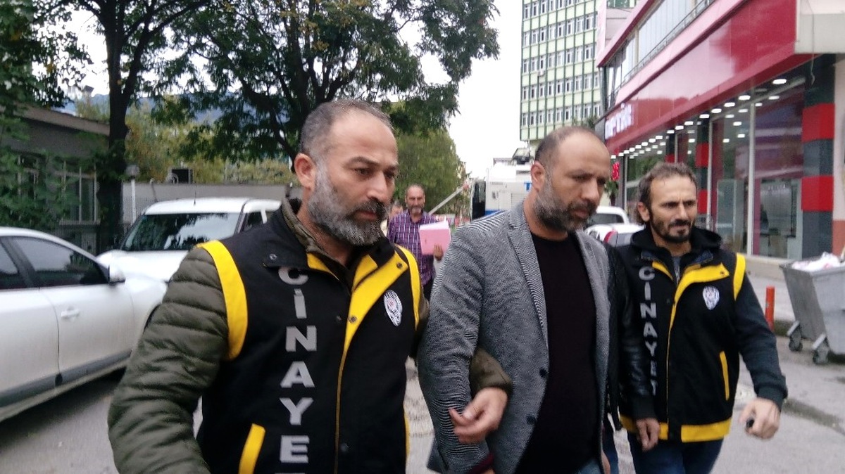 Dükkanının Önünde İçki İçenleri Uyardı, Kurşun Yağmuruna Tutuldu