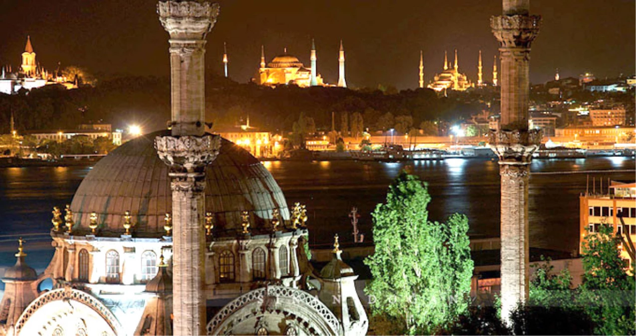 İstanbul Müftüsü: İstanbul\'da En Az 10 Bin Camiye İhtiyaç Var