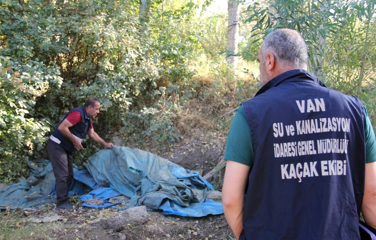 Kaçak Su Timi İş Başında