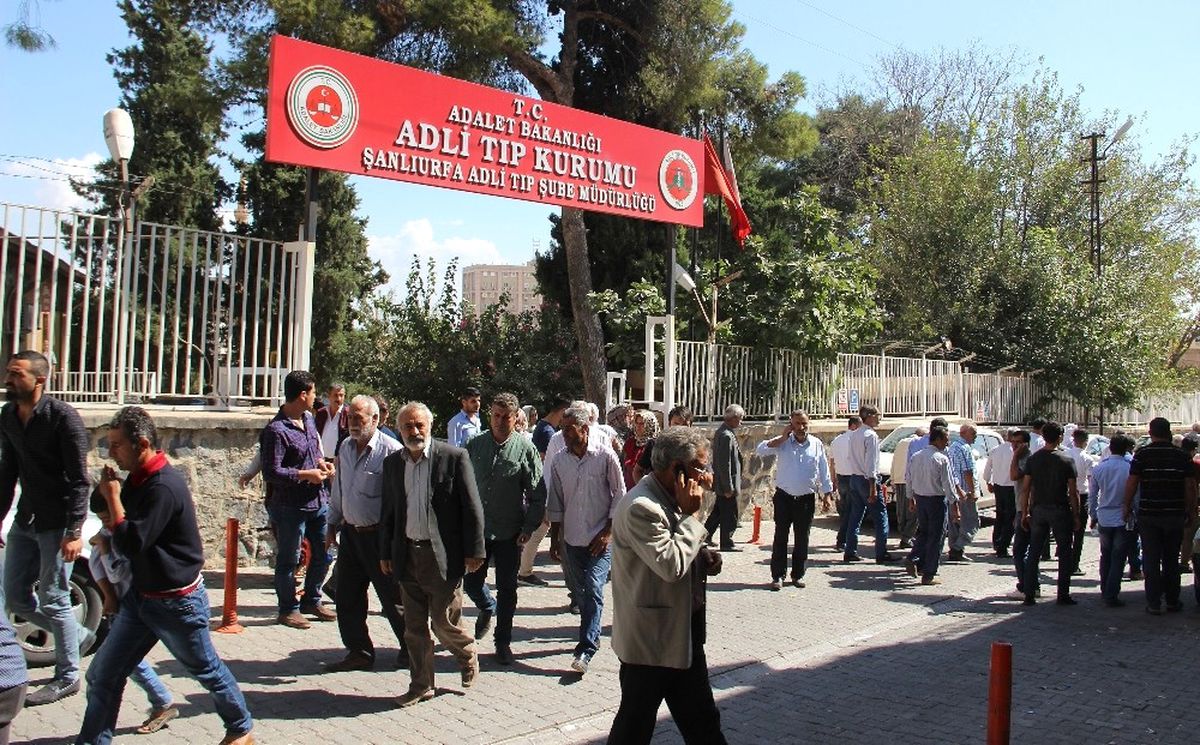 Kanala Devrilen Otomobilde Ölen Anne ve Oğlunun Cenazesi Yakınlarına Teslim Edildi