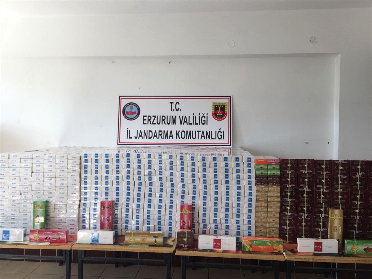 Kargo Firmasına Ait Kamyonda Kaçak Sigara ve Tütün Ele Geçirildi