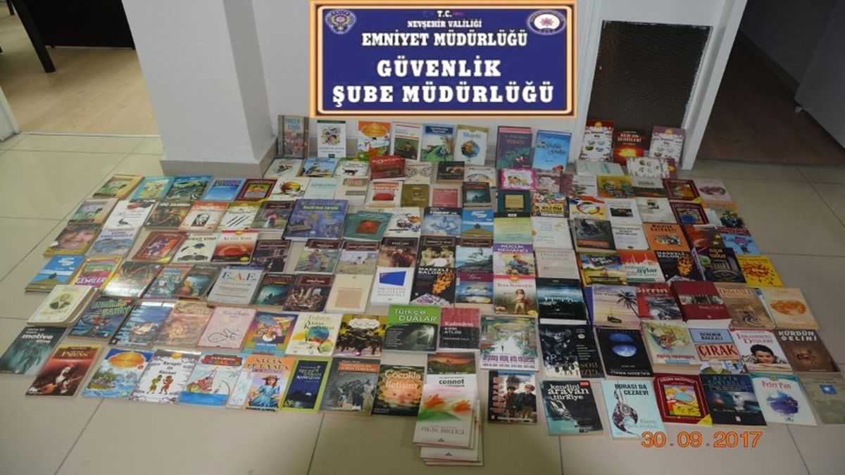 Nevşehir\'de 195 Adet Bandrolsüz Kitap Ele Geçirildi