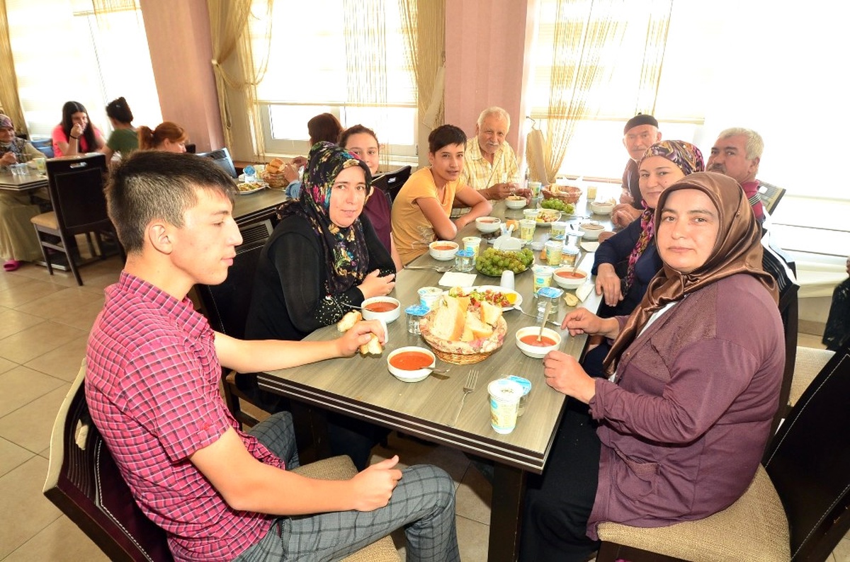 Pursaklarlı Dede ve Nineler Kaplıca Tatilinin Keyfini Çıkarttı