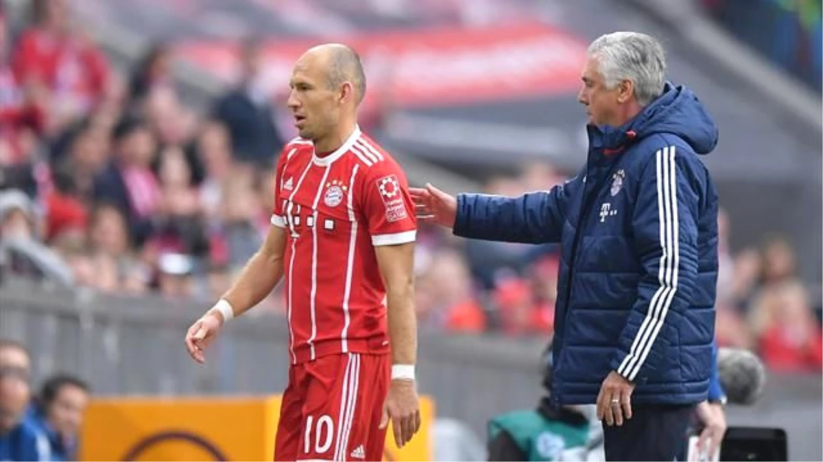 Robben\'den Şikayet: "Minik Takımdaki Oğlumun Antrenmanları Bile Ancelotti\'ninkilerden İyi"