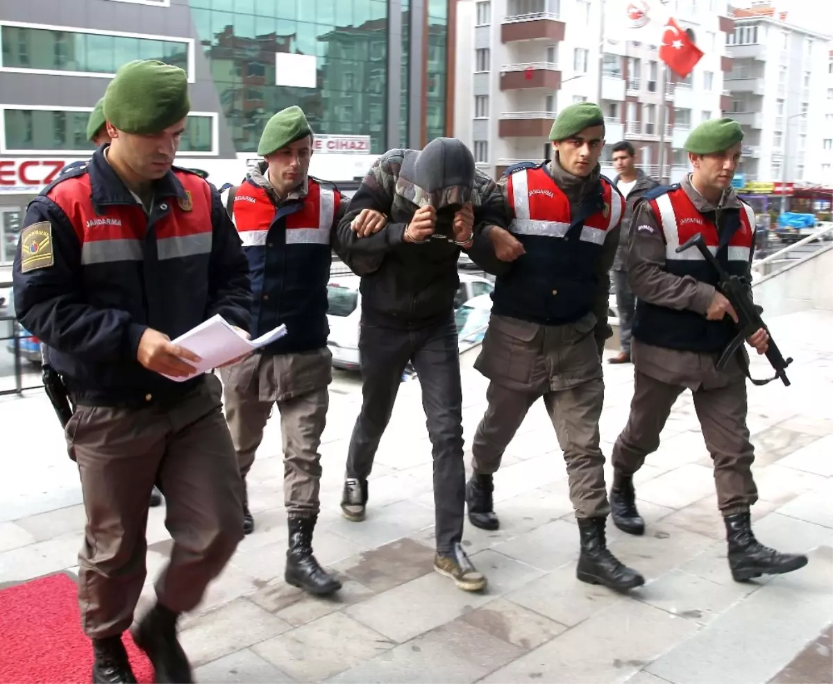 Sanayi Tüpü Çalarken Suçüstü Yakalandı