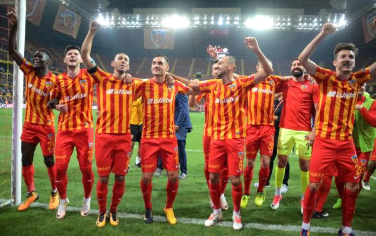 Süper Lig\'in Parlayan Yıldızı Kayserispor\'un 5 Maddede Yükselişi