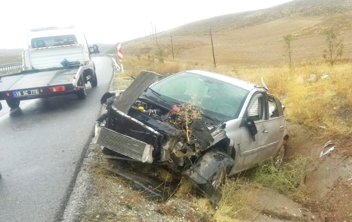 Takla Atan Otomobilden Yara Almadan Kurtuldu