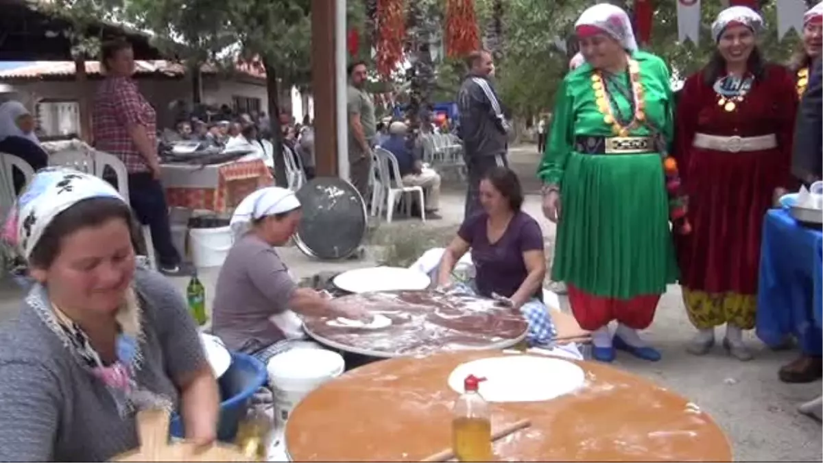 Yeşilyurt\'un Yöresel Ürünleri Şenlikte Tanıtıldı