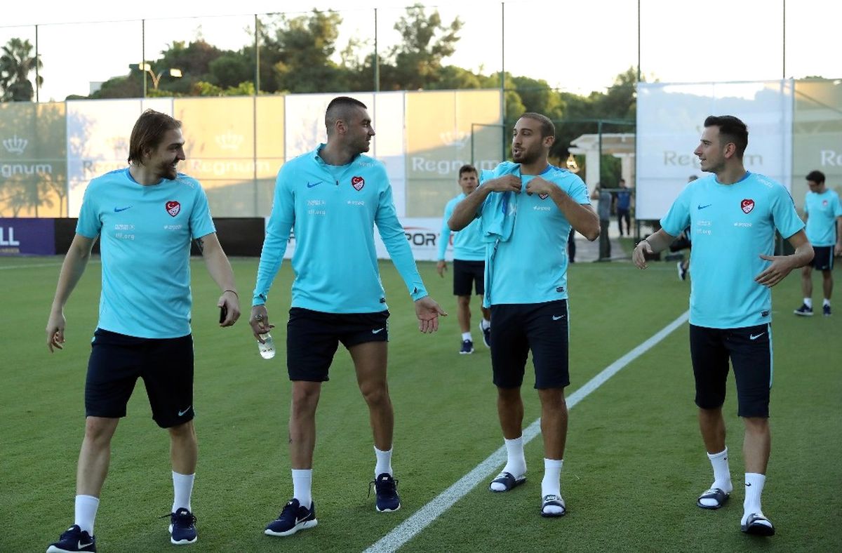 A Milli Takım\'ın Antalya Kampı Başladı
