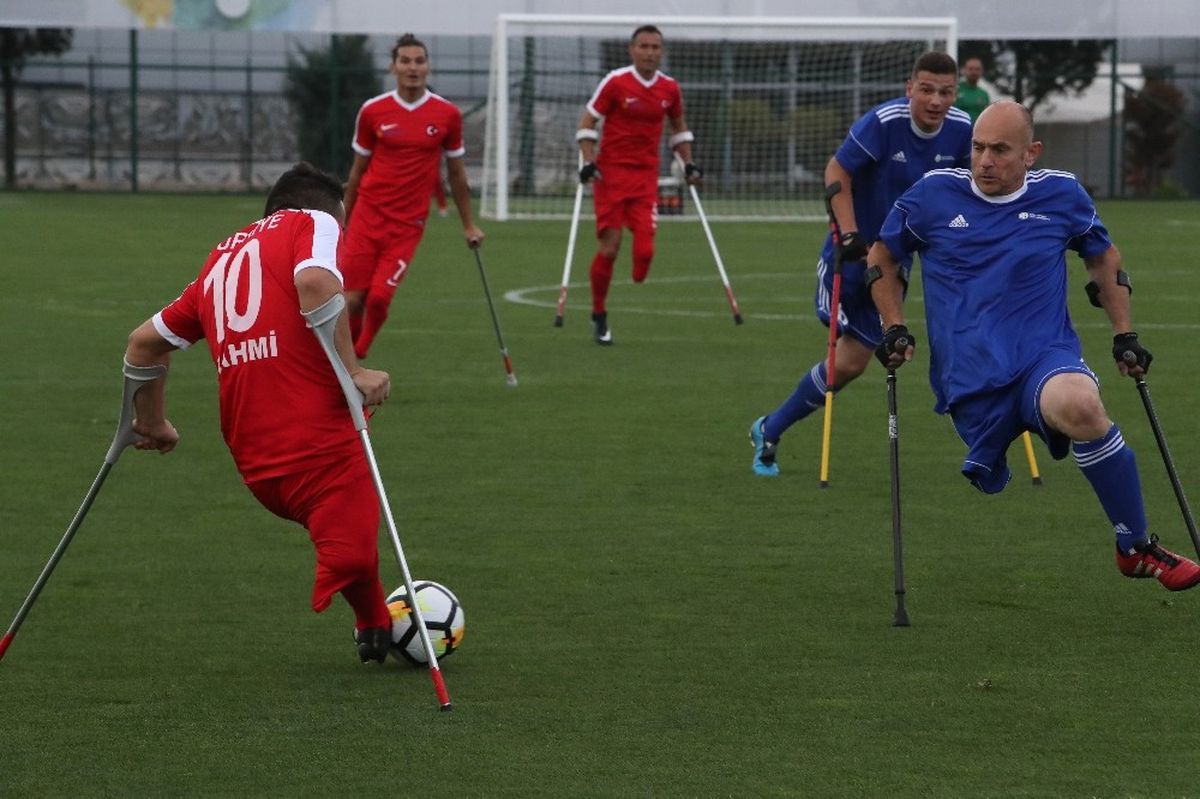Ampute Milli Takımı Almanya\'yı 7-0 Yendi