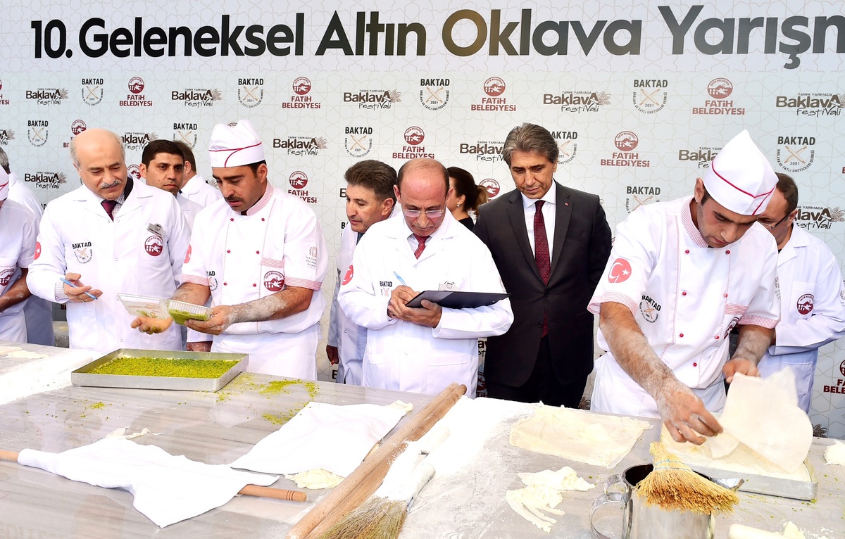 Baklava Festivali\'nde 2 Ton Baklava İkram Edildi