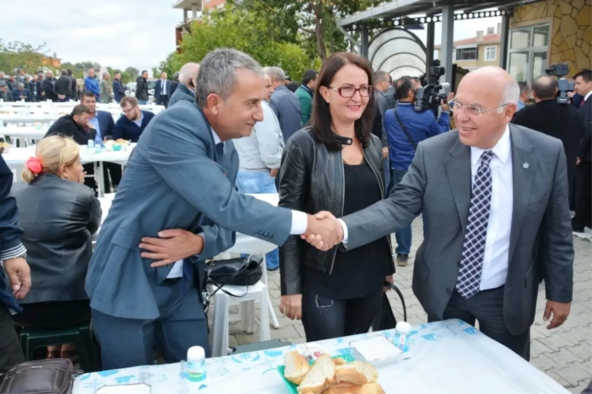 Başkan Eşkinat Aşure Gününe Katıldı