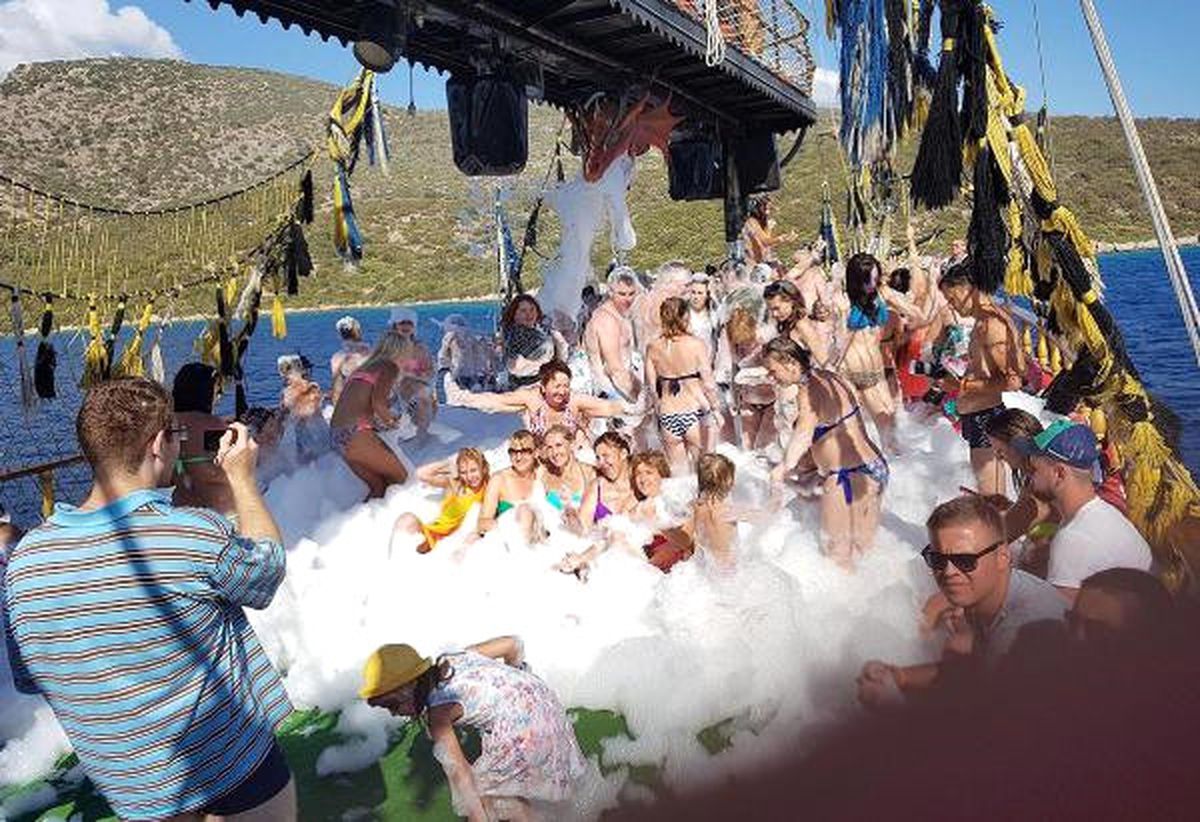Bodrum\'da Bitmeyen Yaz