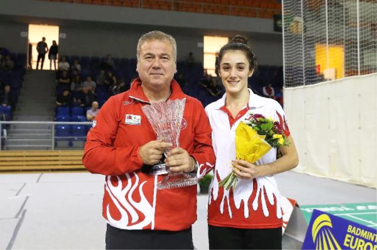 Bursalı Badminton Sporcusu Altın Madalyanın Sahibi Oldu
