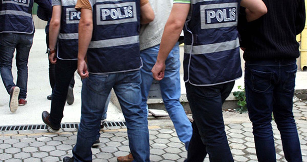 Avrupa\'dan Çaldıkları Araçları, Orta Doğu Ülkelerine Satmayı Planlayan Çete Çökertildi!