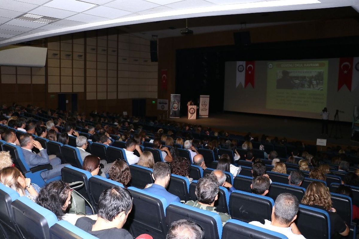 Emniyetten Öğrenciler İçin \'Hayat Kurtaran\' Konferans