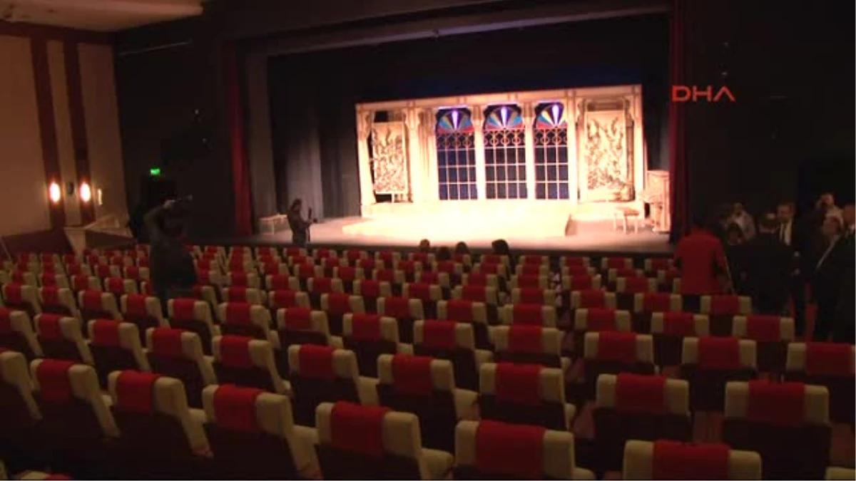 Erzurum Devlet Tiyatroları Seyirci Rekoru Kırıyor