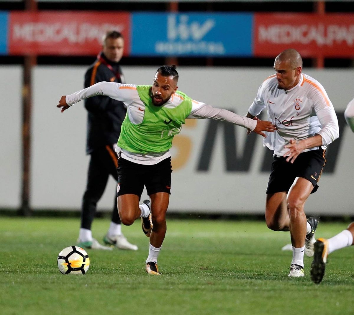 Galatasaray\'da Konyaspor Mesaisi Başladı