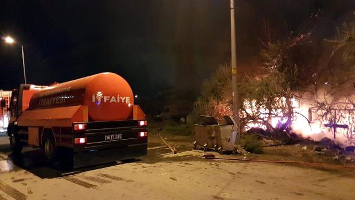 Kayseri\'de Hurdacıların Yaşadığı 6 Çadırın Kundaklandığı İddiası