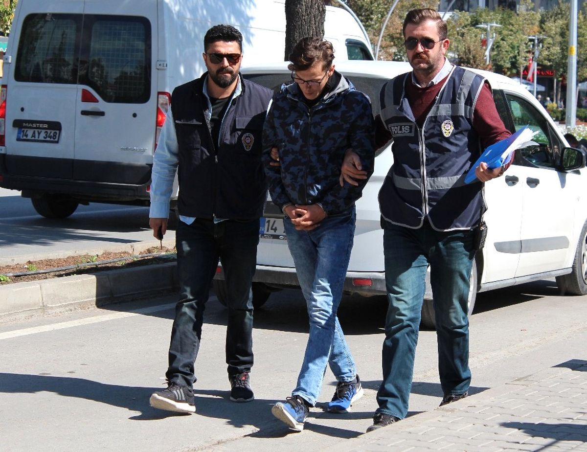 Liseli Genci Bıçaklayan Şahıs Tutuklandı