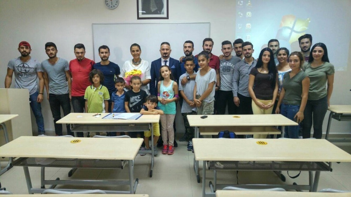 Malatyalı Yüzücüler Spor Bilimleri Fakültesi\'nde Derse Girdiler