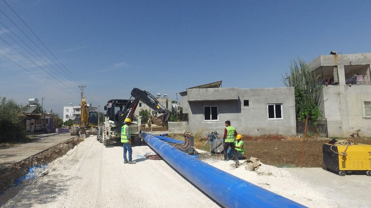 Meski, Karaduvar\'ın 40 Yıllık İçme Suyu Hatları Yenileniyor