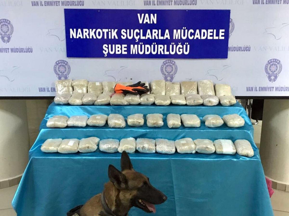 Van\'da 22 Kilo Eroin Ele Geçirildi