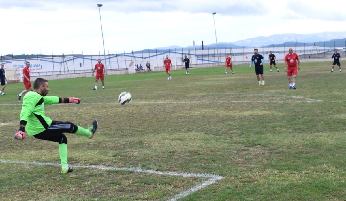 Veteranlarda Şampiyon Nilüfer Fethiyespor
