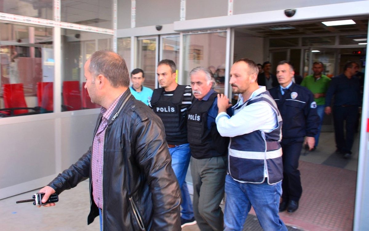 4 Çocuk Annesini "Muska" Yüzünden Öldürmüş