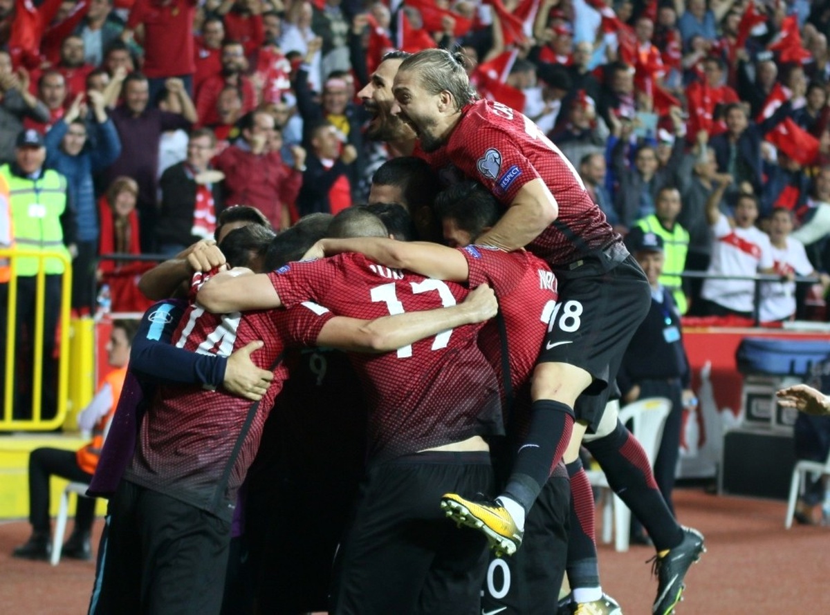 A Milli Futbol Takımı, Eskişehir\'i Seviyor