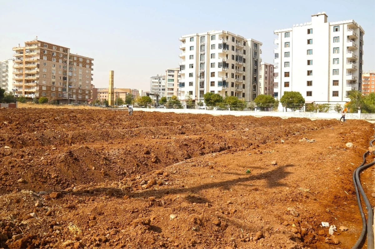 Bağlar Belediyesi Yeni Parka Ceylan Önkol Adını Verdi