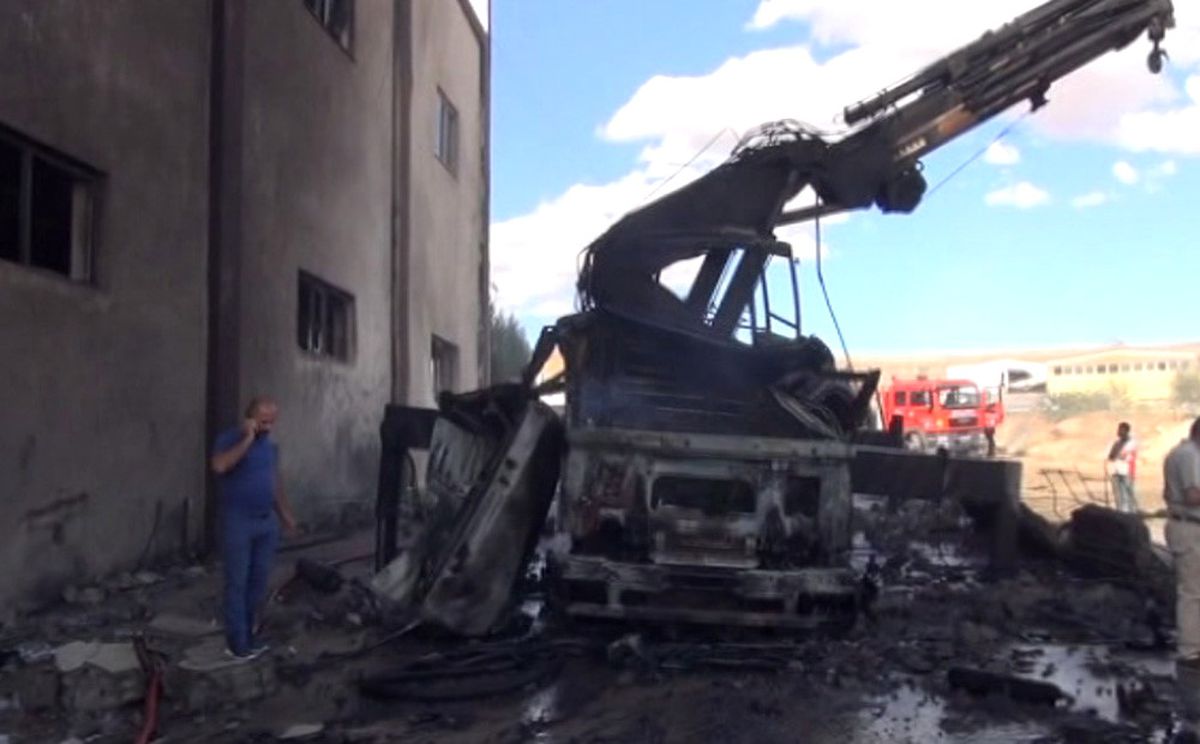 Batman Osb\'de Yakıt Tankı Patladı: 11 Yaralı