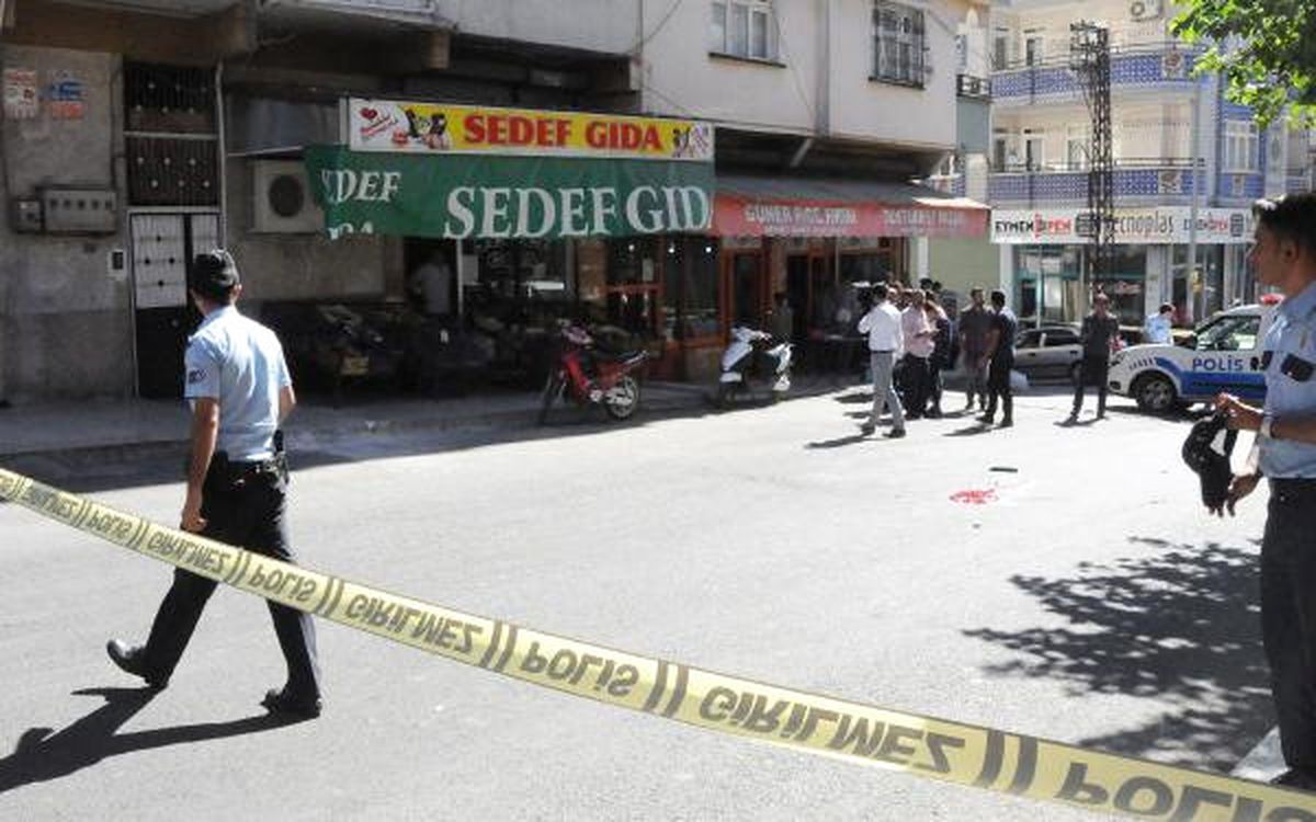 Boşandığı Eşiyle İlişkisi Olduğu İddiasıyla Arkadaşını Öldürdü