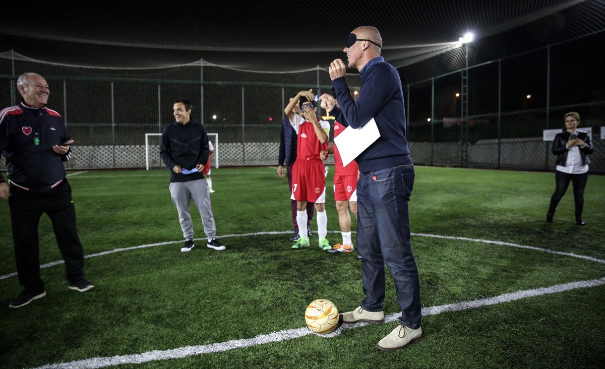 Bursaspor\'dan Görme Engelli Futbolculara Destek