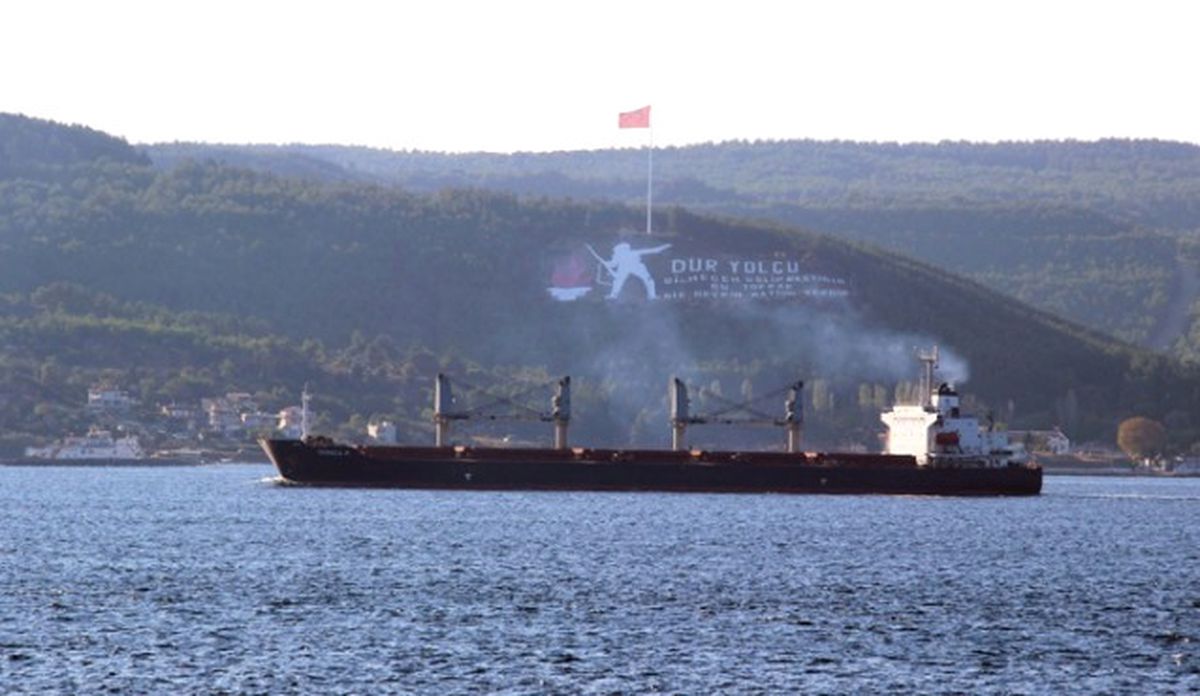 Çanakkale Boğazı\'ndan Bir Yılda 44 Bin Gemi Geçti